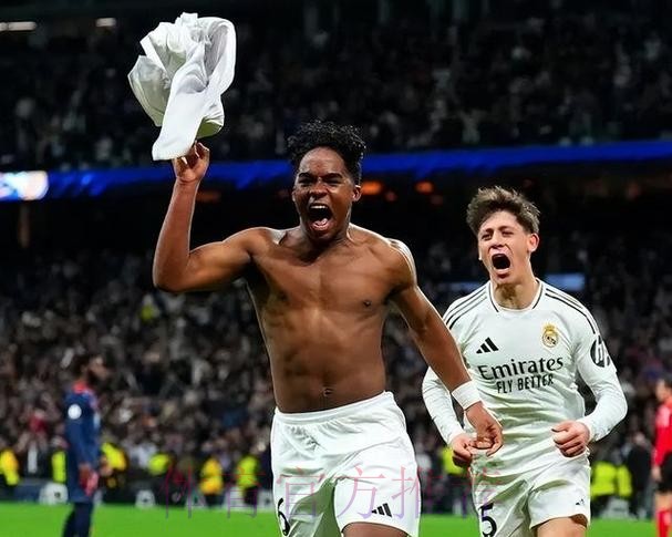 拜仁和皇马关注索博斯洛伊 冬窗是否离队仍待定 拜仁和皇马关注索博斯洛伊 冬窗是否离队仍待定