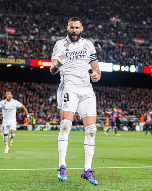 34岁本泽马欧冠连场戴帽!赛季轰42球 真-门将噩梦